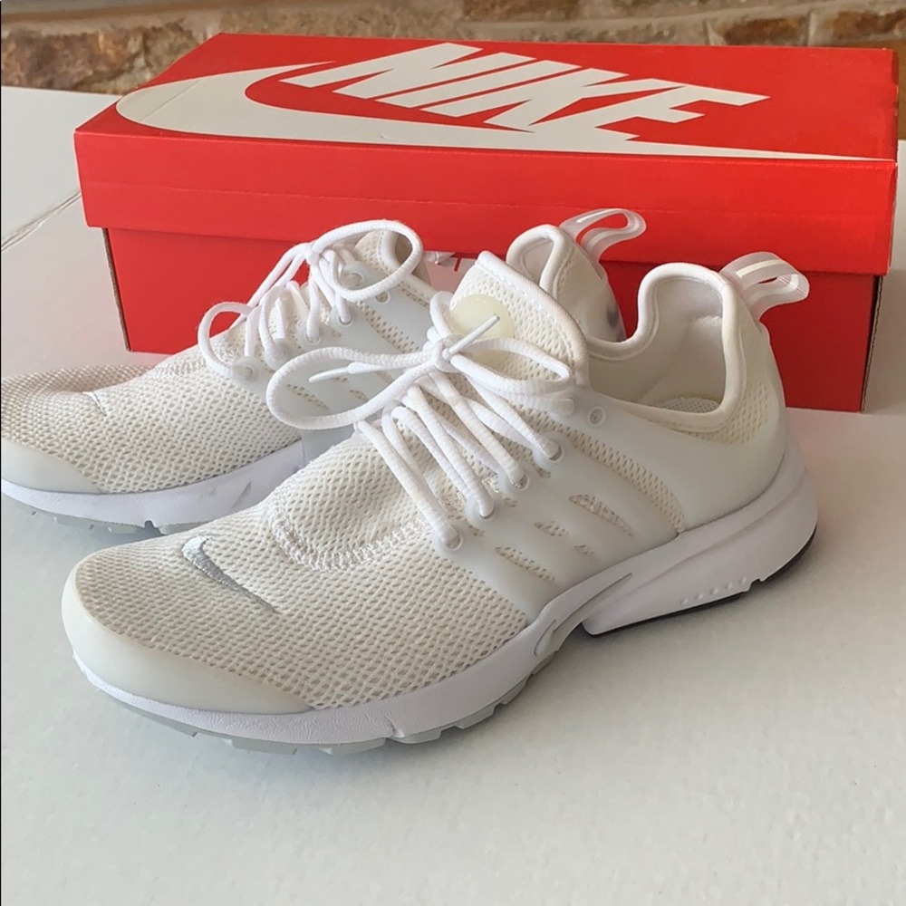 Nike air white shoes